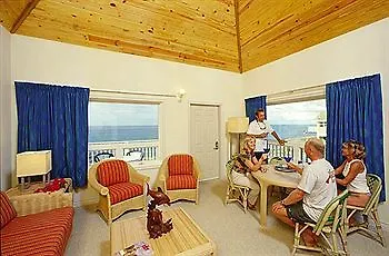 Cobalt Coast Resort West Bay 3*,