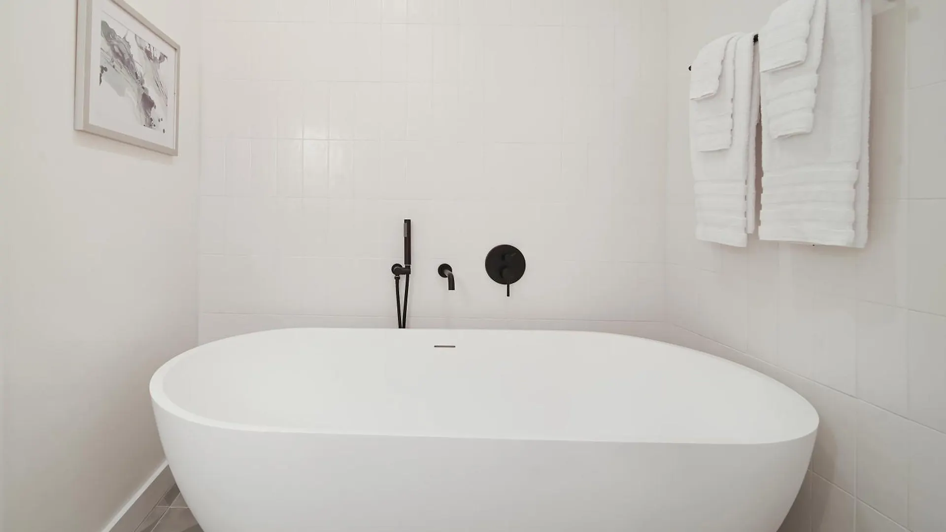 Cobalt Coast Resort West Bay